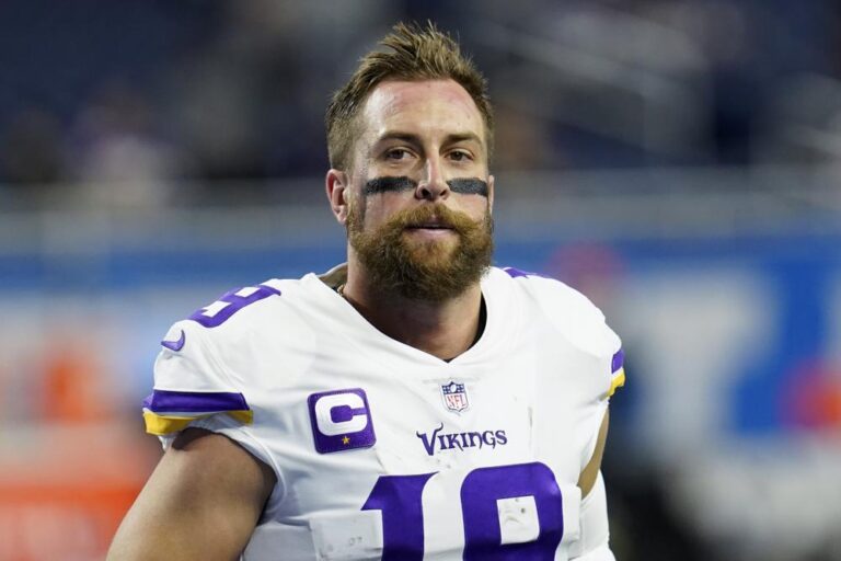 Adam Thielen named Minnesota Vikings 2022 Walter Payton man of the year